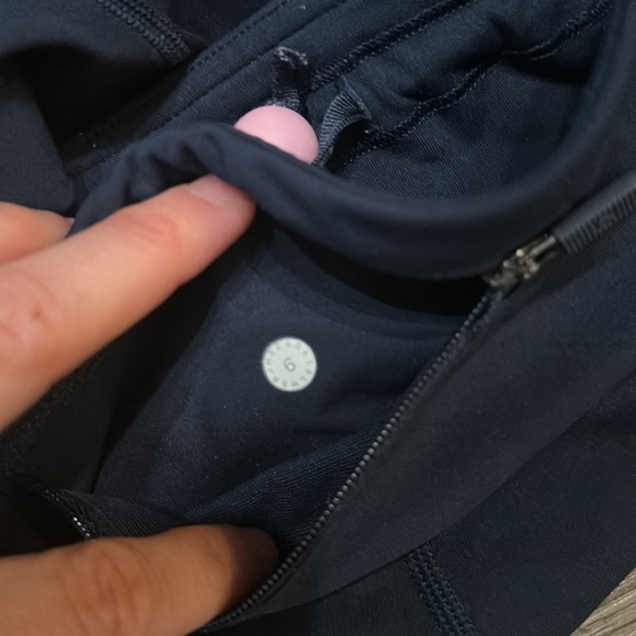 navy lululemon running tights - Picture 2 of 4